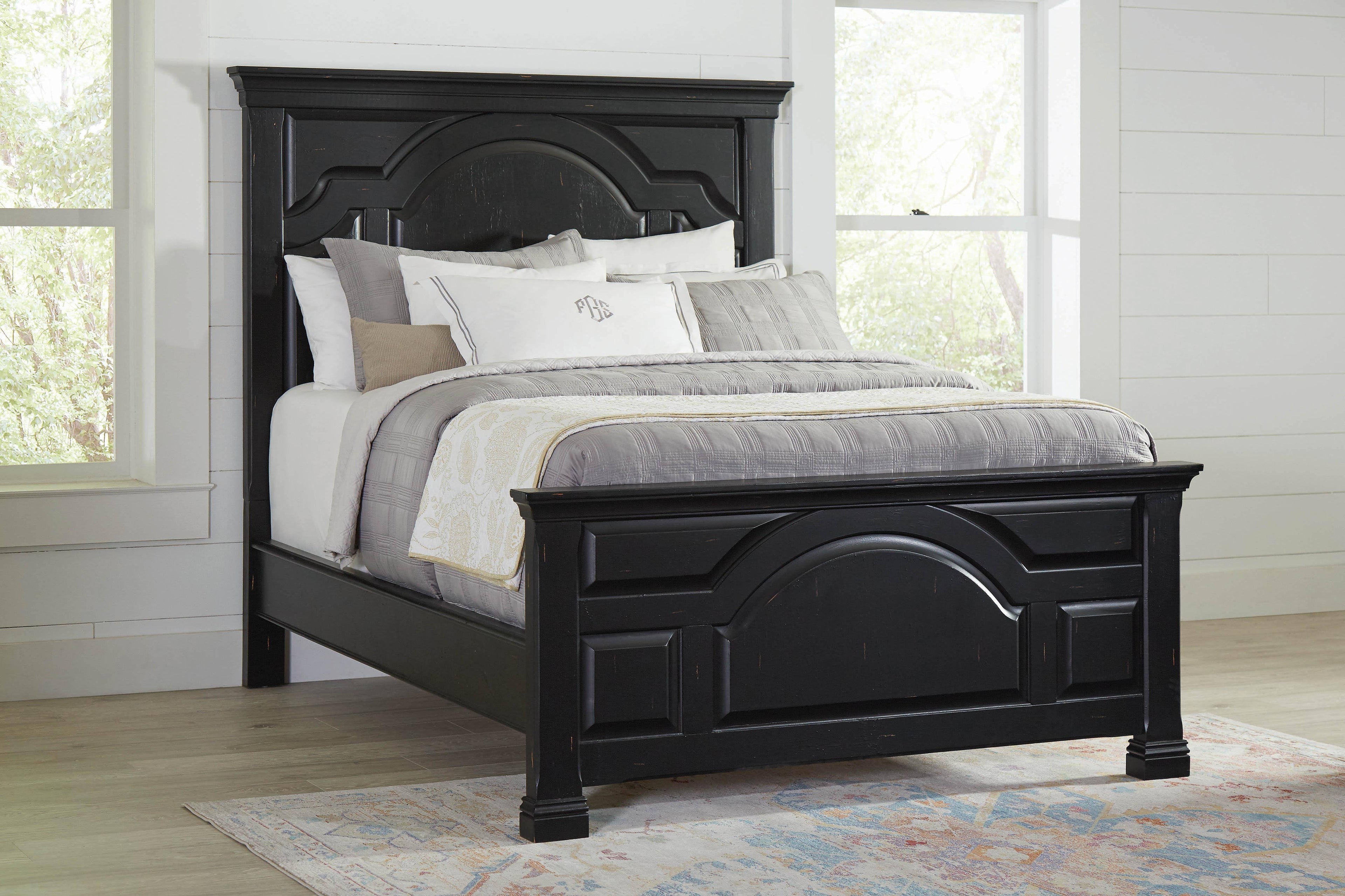 Vintage Black Eastern King Size Bed T757