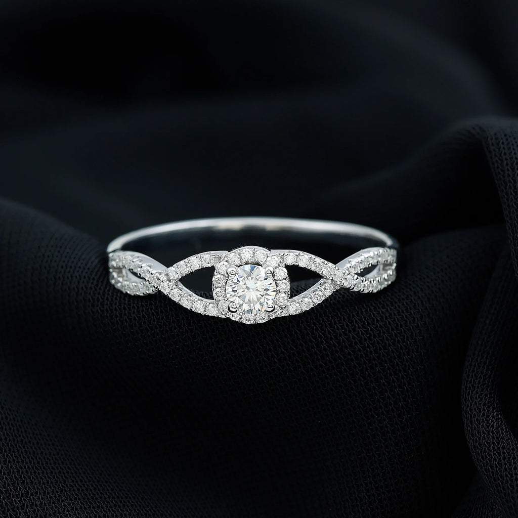 925 Sterling Silver Moissanite Solitaire Engagement Ring with Halo U61458