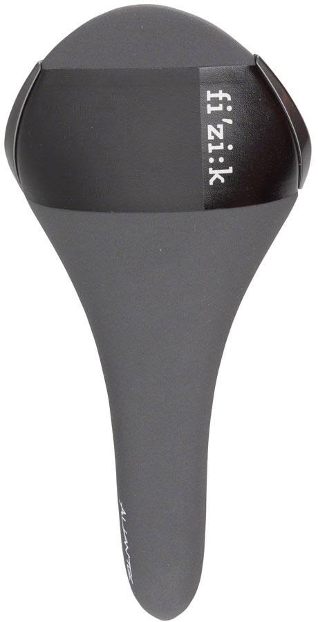 Black Saddle Q13902