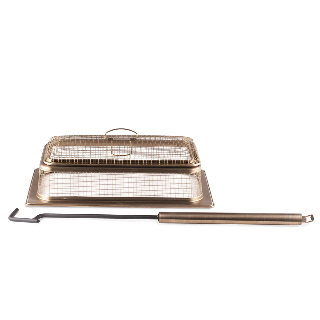 18 Inch Metal Fire Pit Screen and 2 Piece Poker H9647