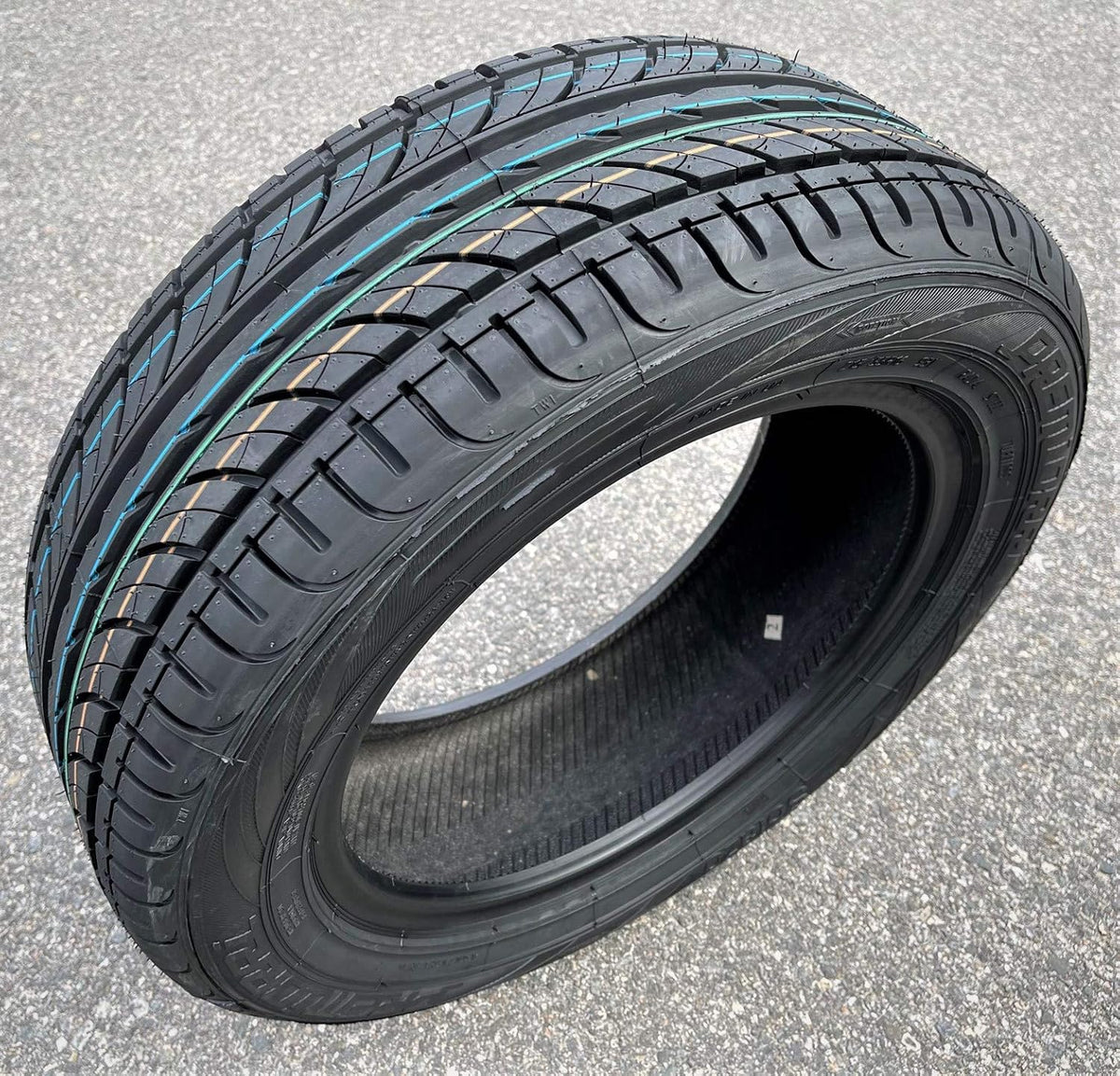 Set of 4 205/60R16 92V Performance Radial Tires L799338