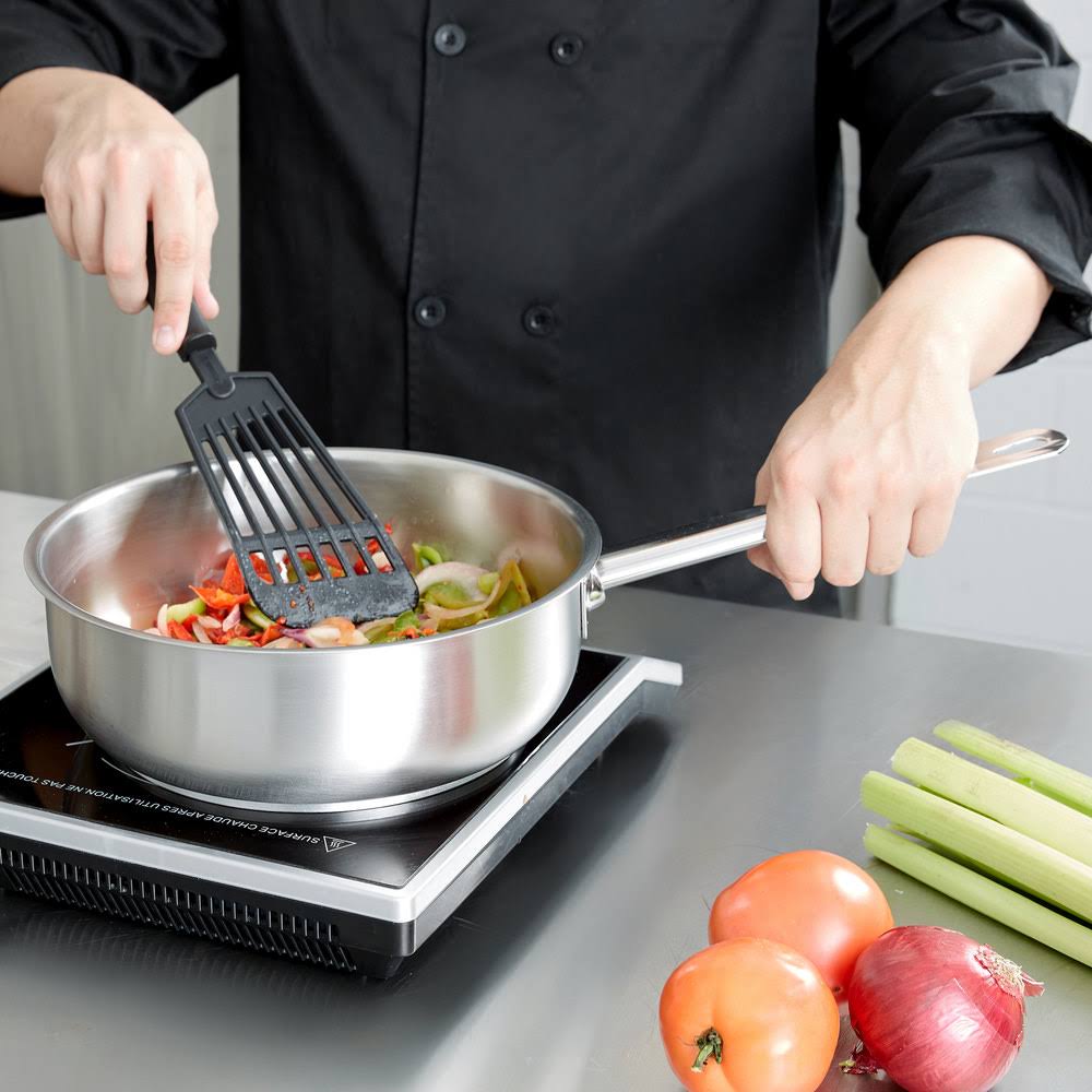 Centurion Induction Saute Pan 4-1/2Qt. P60993