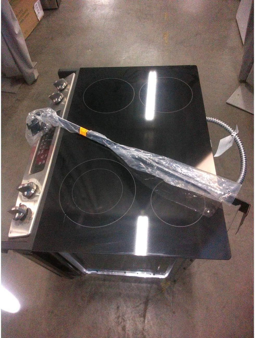 4.4 Cu.Ft. Stainless 4 Burner Drop-In Electric Range X619623