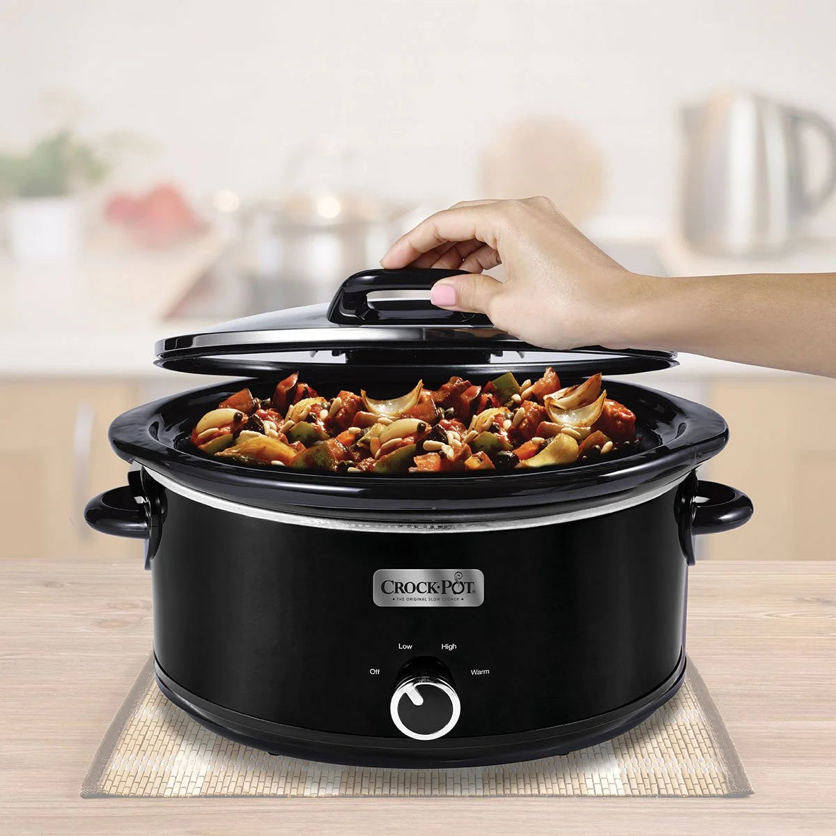 6-qt. Oval Slow Cooker, Black Y4549