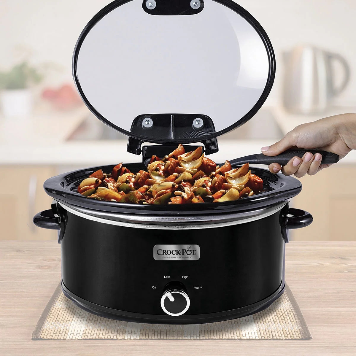 6-qt. Oval Slow Cooker, Black Y4549