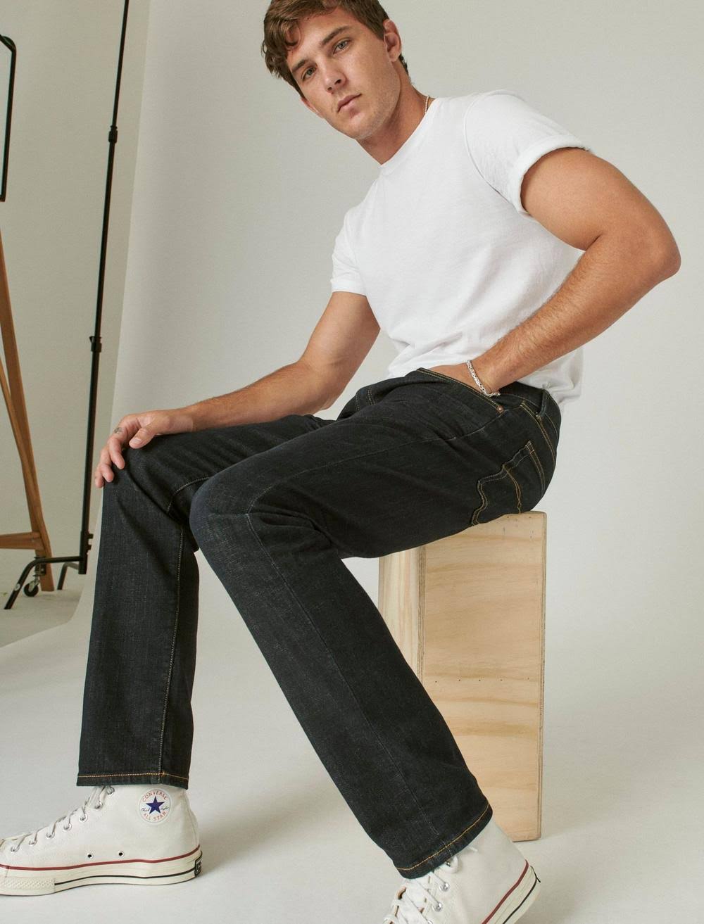 Slim Straight Coolmax Stretch Jean Y980