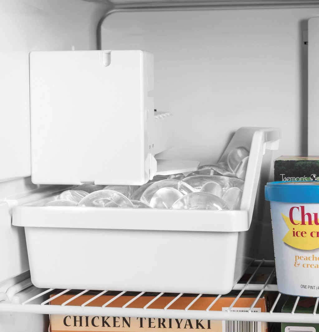 17.5 cu.ft. White Top Freezer Refrigerator N252522
