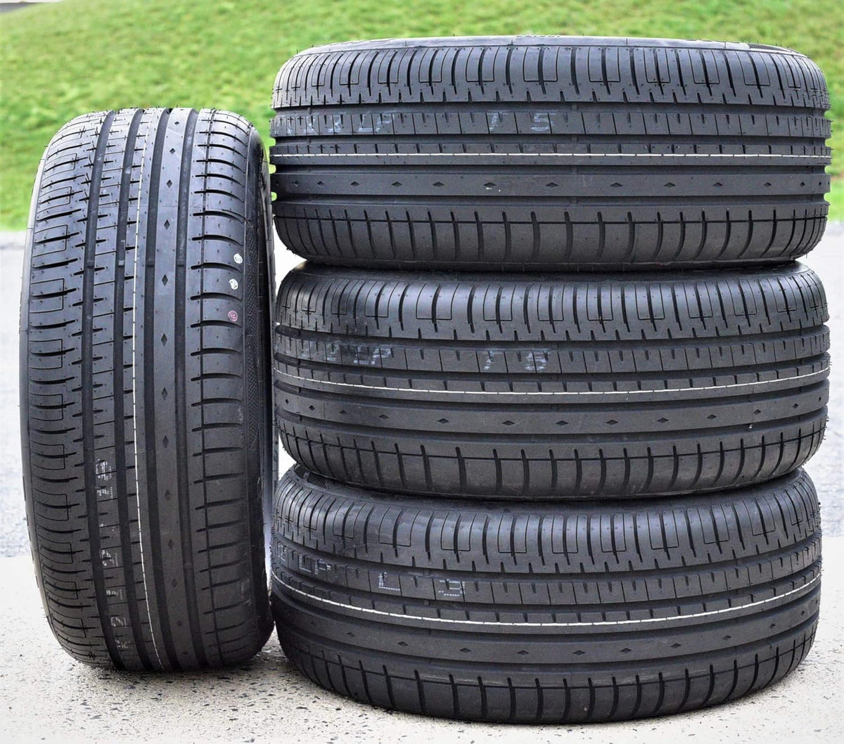 All-Season Performance Radial Tire 205/55R17 95V XL I82943